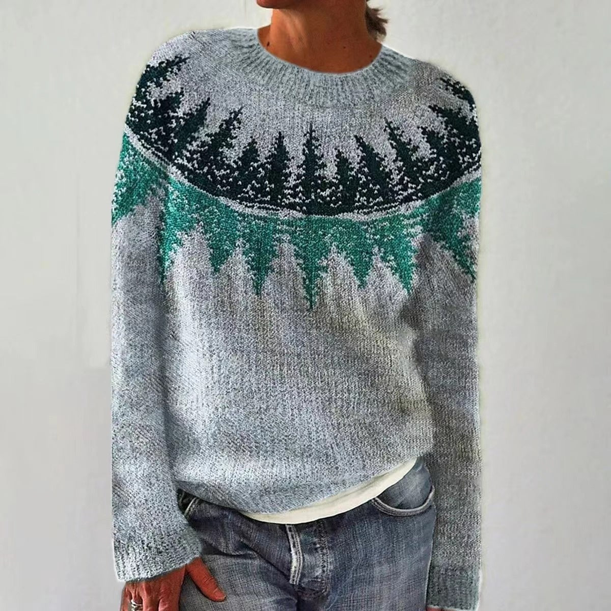Étreinte Boréale – Le Pull Qui Vous Illumine